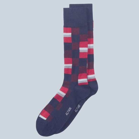 (5/$25‎ SALE ✅) ALFANI Mens 10-13 Navy Red Checkered Crew Trouser Dress Socks - Picture 1 of 2